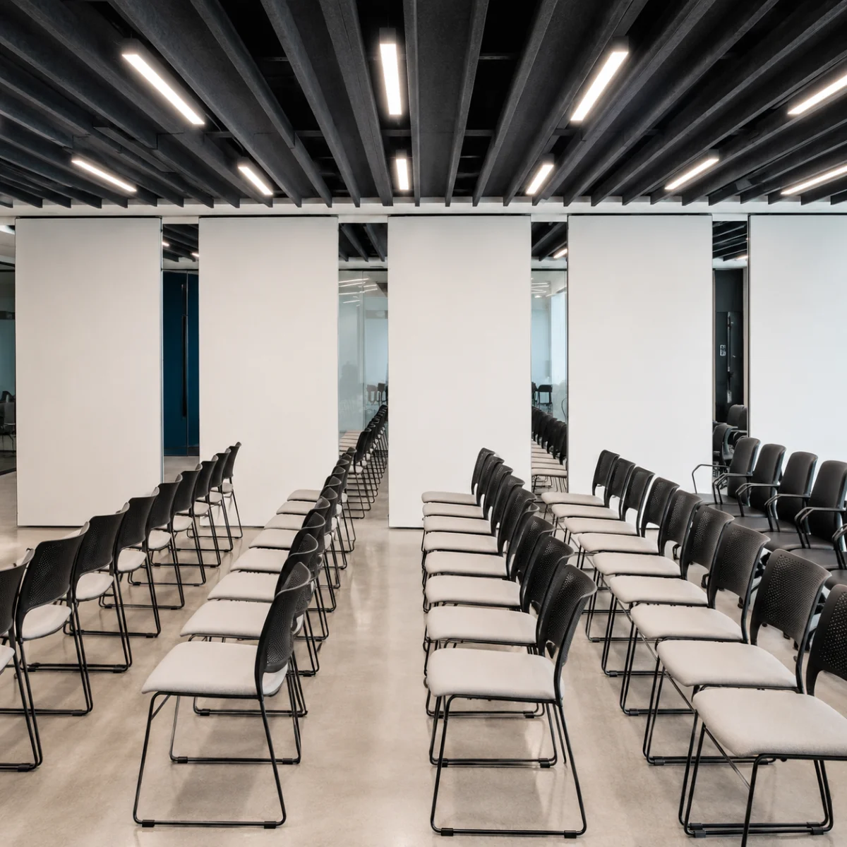 Acoustic panels closing a room