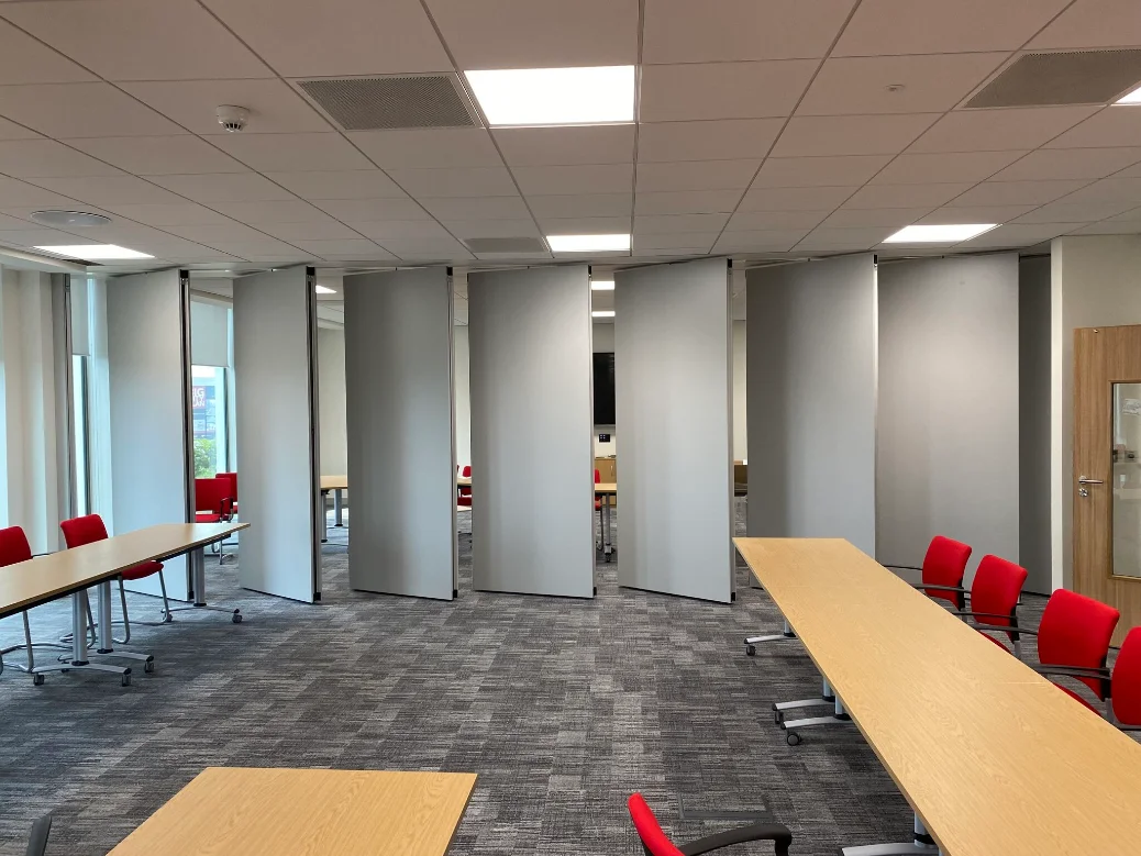 VersaWall Lite — Flexible & lightweight operable wall